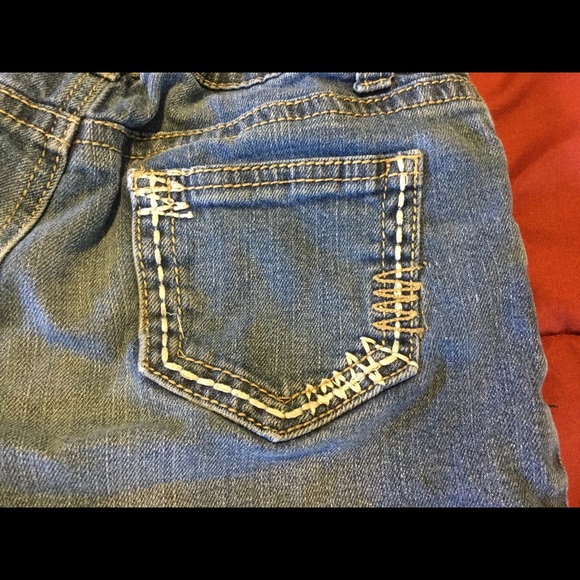 Zig Zag Pocket Stitch Denim Jean Shorts - Picture 3 of 3